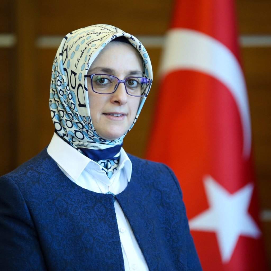 AK Parti MKYK üyesi Lütfiye Selva Çam kimdir? Nereli? Kaç yaşında?