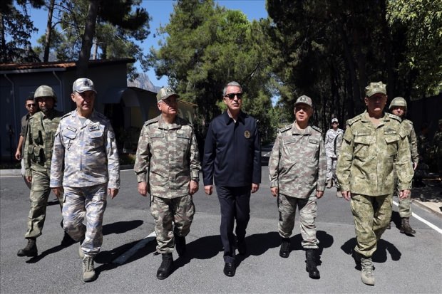 Milli Savunma Bakanı Akar'dan Kıbrıs mesajı