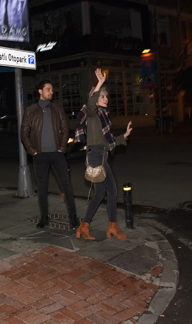 Burcu Binici Kimdir? | Alp Navruz ile Aşk mı yaşıyor?