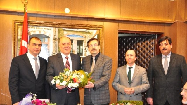 yeni-milli-egitim-muduru-goreve-basladi-6973203_x_o.jpg