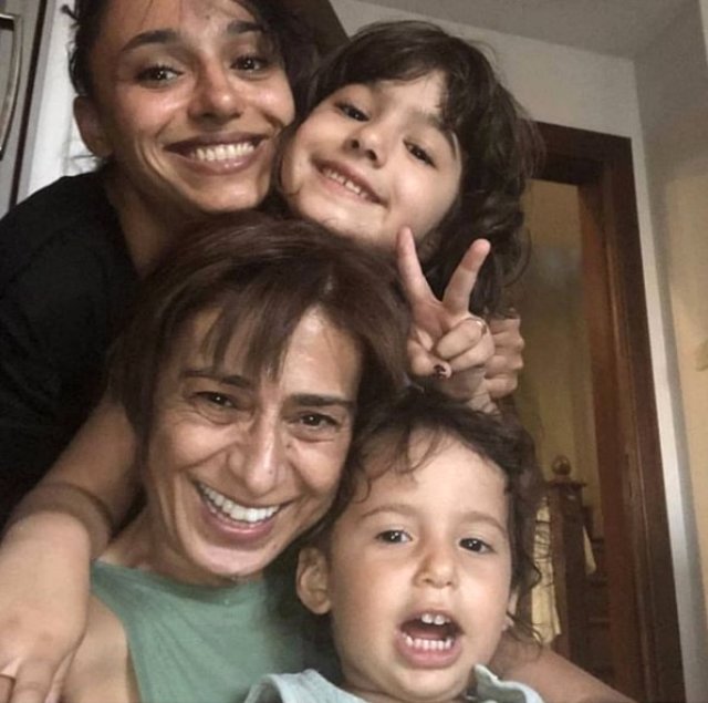 Yıldız Tilbe ve kızı Sezen'in anne kız pozu herkesi şaşırttı