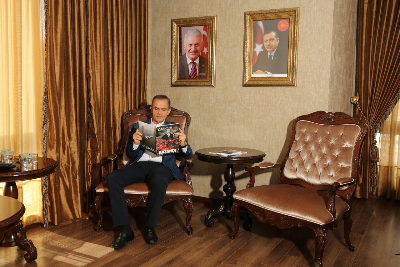 Yılın En iyi Yaşam Dergisi ödülü Çekmeköy 2023 dergisi'ne verildi