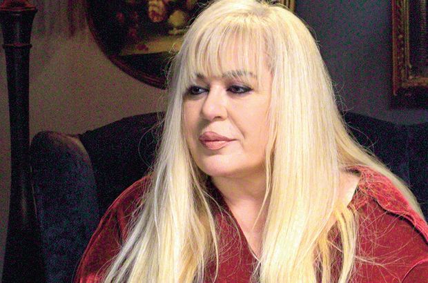 Zerrin Özer Kimdir | Kızlar Evlenene Kadar Bakire Kalmalı Açıklaması