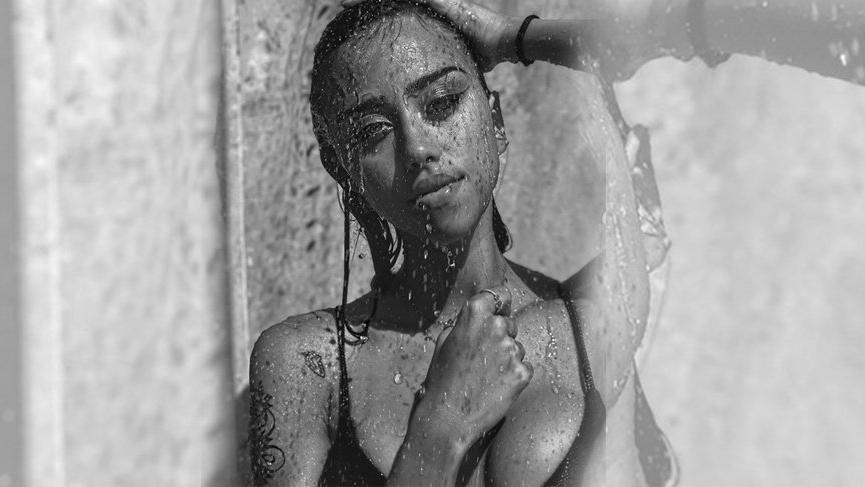 Zeynep Alkan'ın çişi geldiğinde bu şarkıyı söyleyerek tutuyormuş