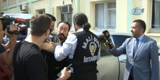 Adnan Oktar Sağlık Kontrollü için hastaneye götürüldü!