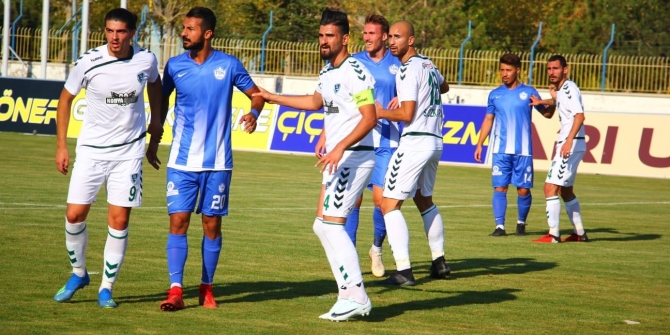 Tuzlaspor Konya'dan son dakika golü ile 1 puan alarak döndü