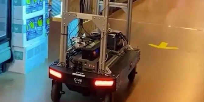 Amazon, koronavirüse karşı UV ışınları yayan bir market robot geliştirdi!