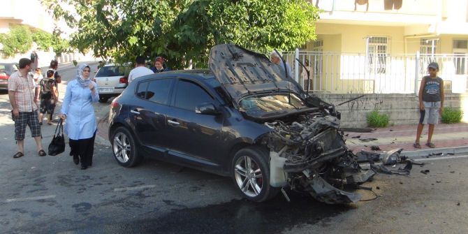 Hurdaya dönen otomobilden 3 yaşındaki çocuğun mucizevi kurtuluşu!