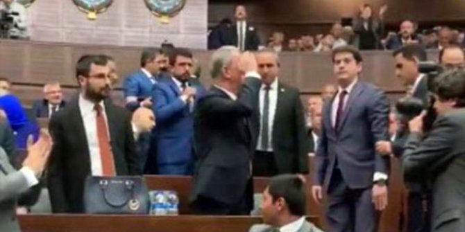 AK Parti'lilerin Hulusi Akar'a tezahüratına karşılık Hulusi Akar'dan gururlandıran cevap