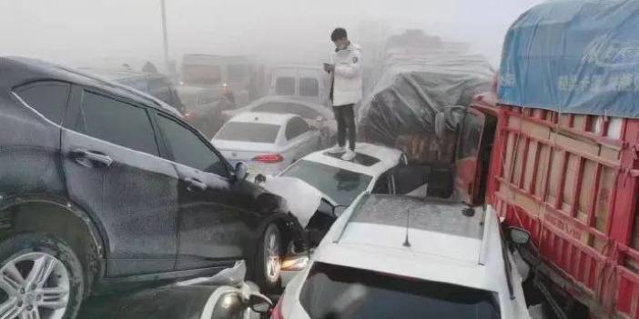 Çin'de 200 aracın karıştığı zincirleme trafik kazası: Bölgeye ekipler sevk edildi