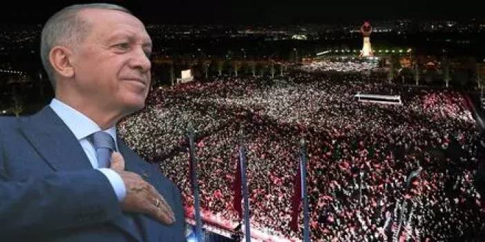 Başkan Erdoğan, 28 mayıs seçim zaferi sonrası külliye önünde toplanan halka hitap etti